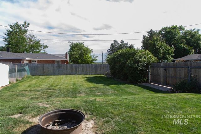 1404 Rochester, Caldwell, ID 83605