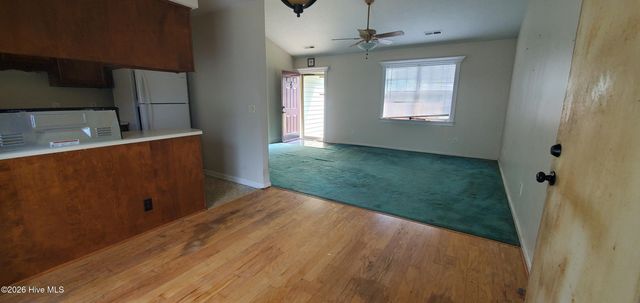 3221 Whitewood Way, Castle Hayne, NC 28429