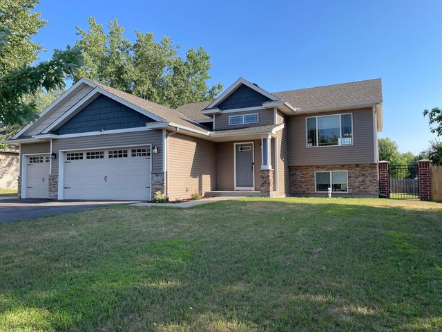 563 Forest Road, Big Lake, MN 55309