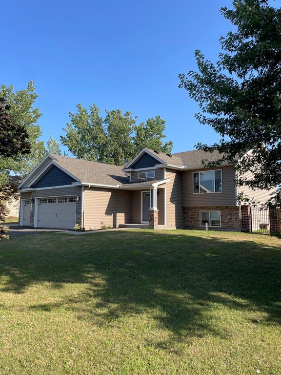 563 Forest Road, Big Lake, MN 55309