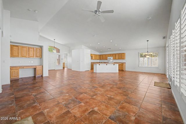 8605 W APACHE Street, Tolleson, AZ 85353