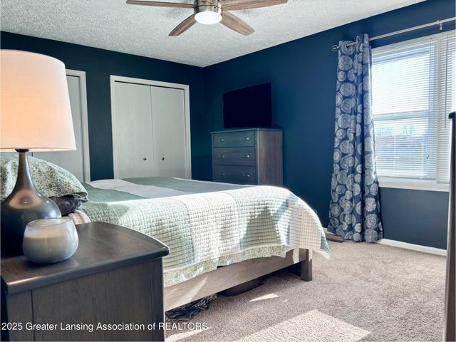 6361 Larocque Circle, Lansing, MI 48917