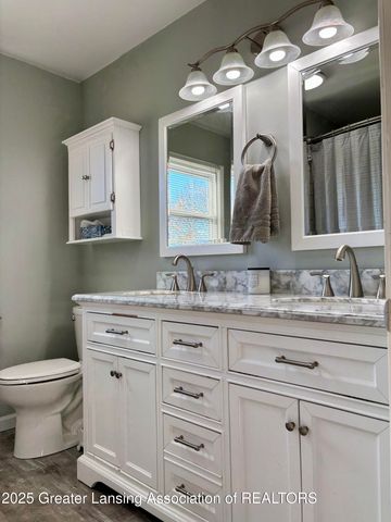 6361 Larocque Circle, Lansing, MI 48917