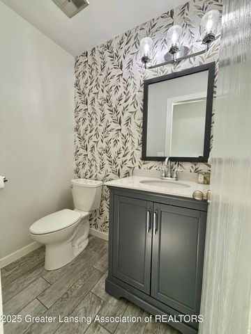 6361 Larocque Circle, Lansing, MI 48917