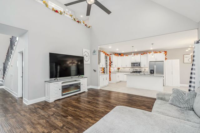 158 Briarwood Ln, Smithville, TN 37166