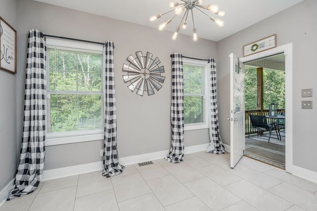 158 Briarwood Ln, Smithville, TN 37166