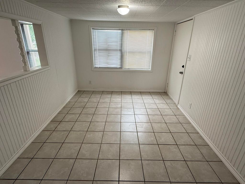 Image 8 of property listing at 1318 Fulton Street, San Angelo, TX 76905