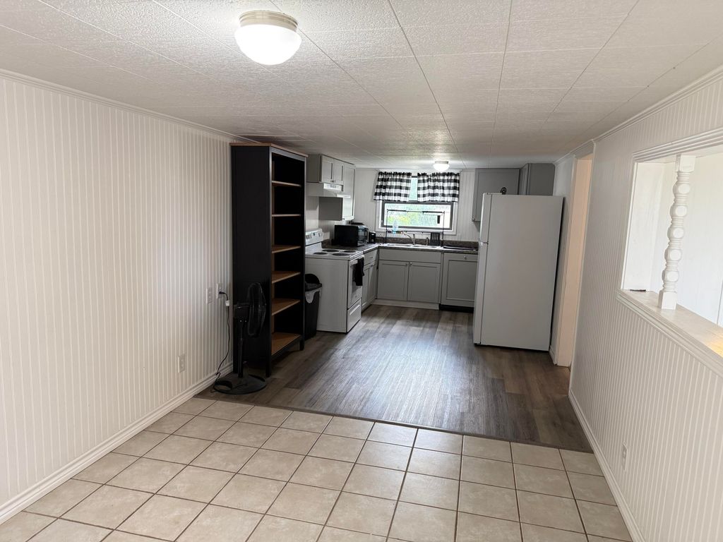 Image 9 of property listing at 1318 Fulton Street, San Angelo, TX 76905