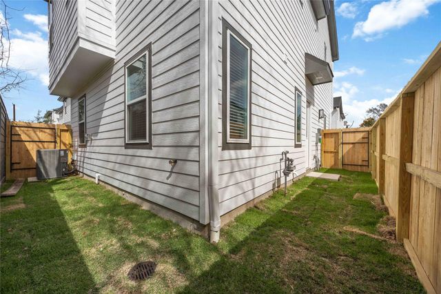 9803 Fulton Park Lane, Houston, TX 77076