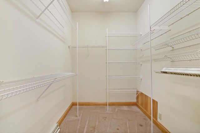 369 Schraufnagel DRIVE, Hartland, WI 53029