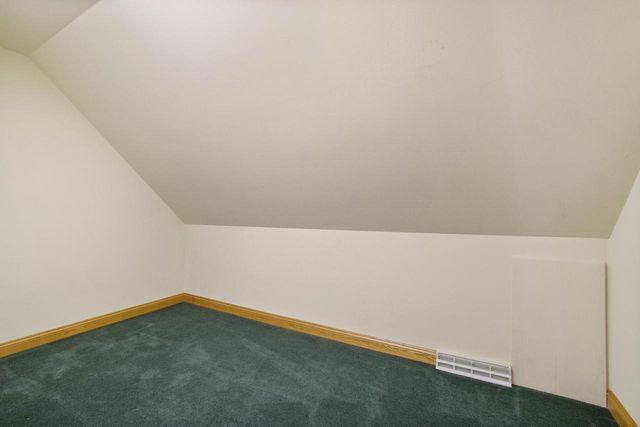 369 Schraufnagel DRIVE, Hartland, WI 53029