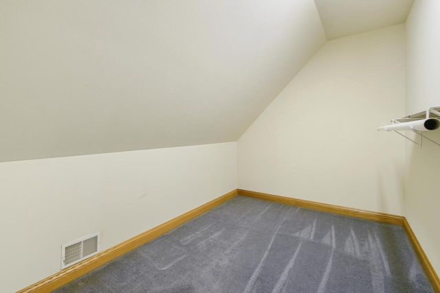 369 Schraufnagel DRIVE, Hartland, WI 53029