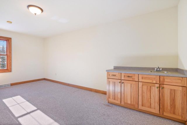 369 Schraufnagel DRIVE, Hartland, WI 53029