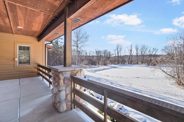 369 Schraufnagel DRIVE, Hartland, WI 53029