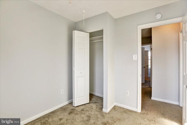 25-W W END CT, Halethorpe, MD 21227