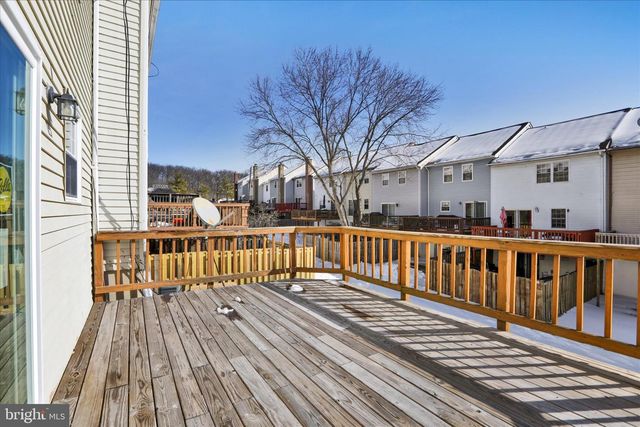 25-W W END CT, Halethorpe, MD 21227