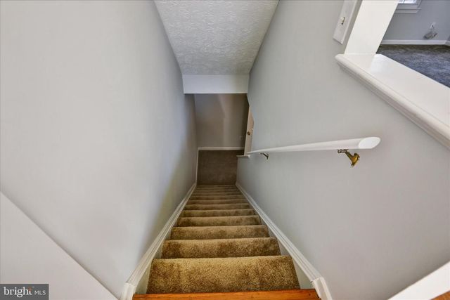 25-W W END CT, Halethorpe, MD 21227