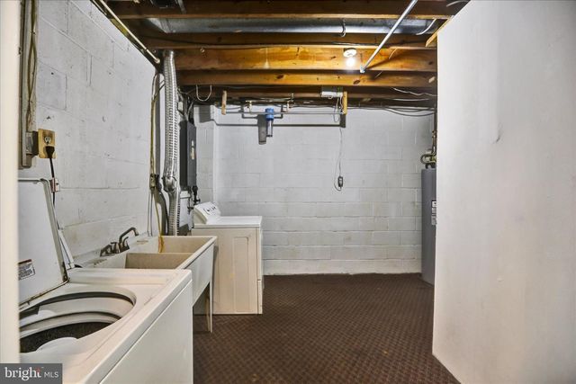 25-W W END CT, Halethorpe, MD 21227