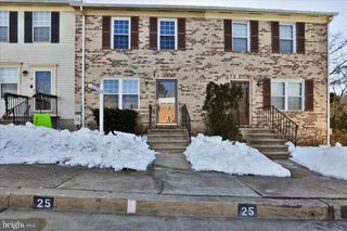 25-W W END CT, Halethorpe, MD 21227