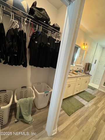 240 ASHLEY Street, Hawthorne, FL 32640