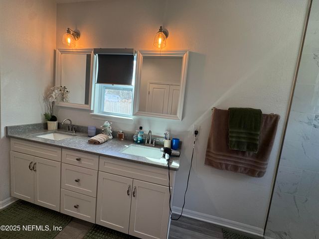 240 ASHLEY Street, Hawthorne, FL 32640