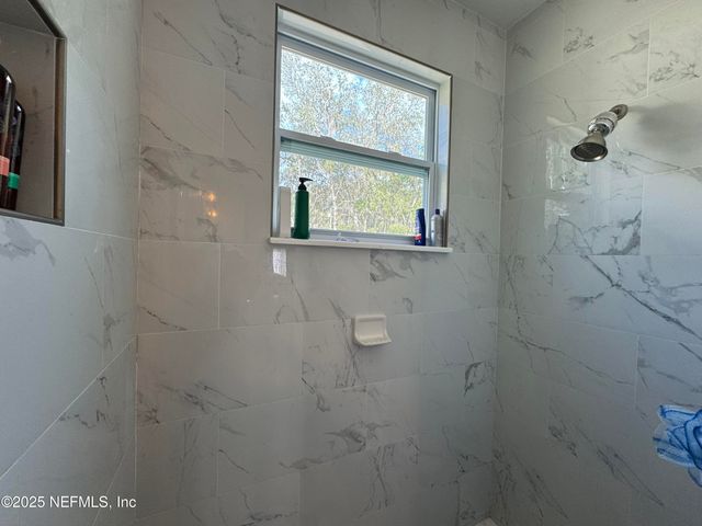 240 ASHLEY Street, Hawthorne, FL 32640