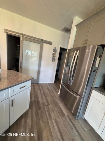 240 ASHLEY Street, Hawthorne, FL 32640