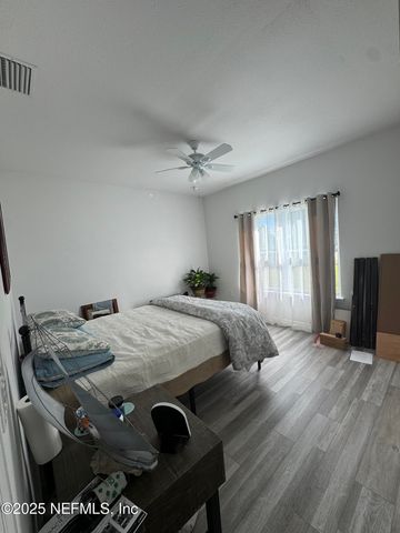 240 ASHLEY Street, Hawthorne, FL 32640