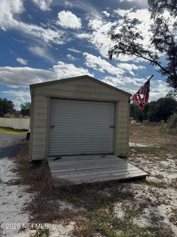 240 ASHLEY Street, Hawthorne, FL 32640