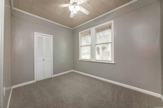 102 NE 5th Street, England, AR 72046