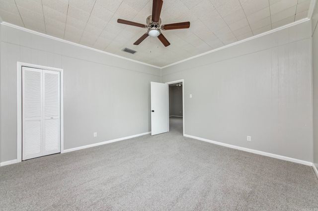 102 NE 5th Street, England, AR 72046