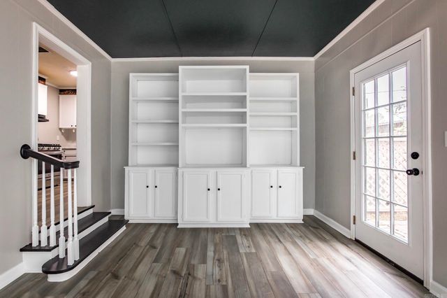 102 NE 5th Street, England, AR 72046