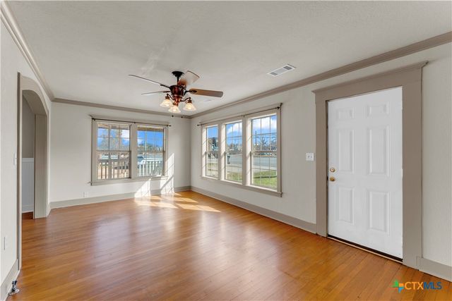 808 N Water Street, Burnet, TX 78611