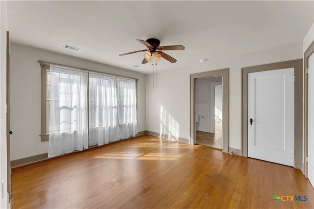 808 N Water Street, Burnet, TX 78611