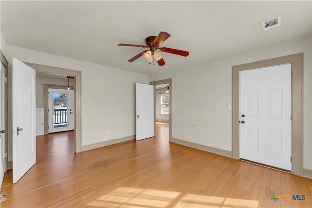 808 N Water Street, Burnet, TX 78611