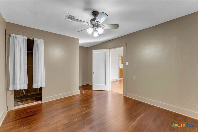 808 N Water Street, Burnet, TX 78611