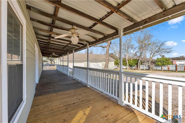 808 N Water Street, Burnet, TX 78611