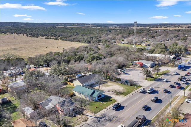808 N Water Street, Burnet, TX 78611