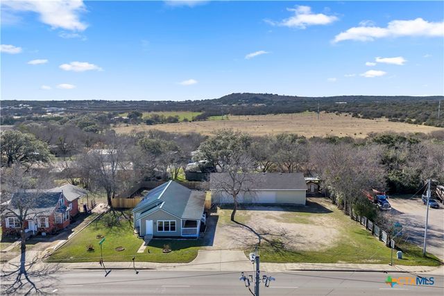 808 N Water Street, Burnet, TX 78611