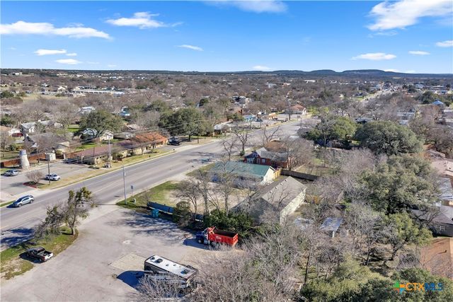 808 N Water Street, Burnet, TX 78611