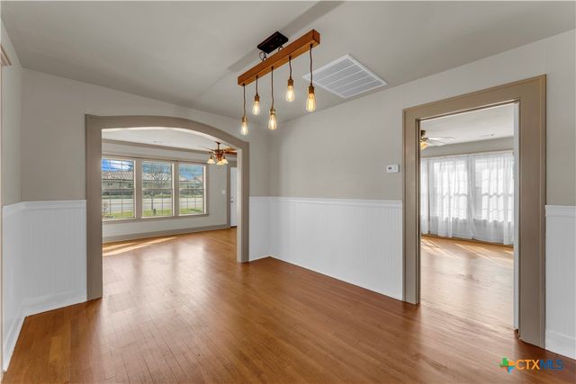 808 N Water Street, Burnet, TX 78611