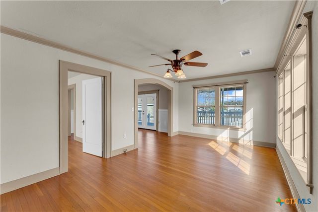 808 N Water Street, Burnet, TX 78611