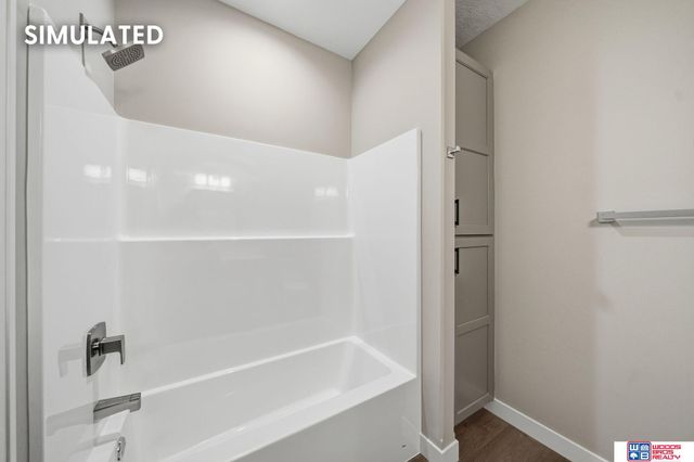 10507 Majestic Lane, Lincoln, NE 68527