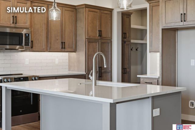 10507 Majestic Lane, Lincoln, NE 68527