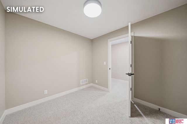 10507 Majestic Lane, Lincoln, NE 68527
