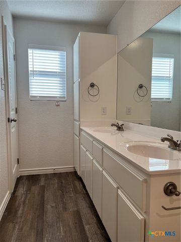 234 Dolphin Drive, Temple, TX 76501