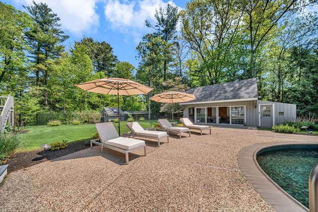 539 Pearl St, Reading, MA 01867