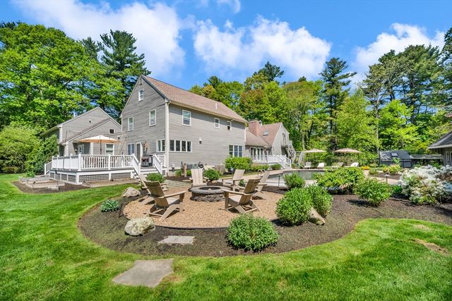 539 Pearl St, Reading, MA 01867