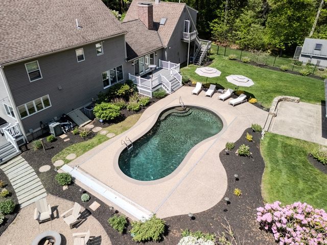 539 Pearl St, Reading, MA 01867