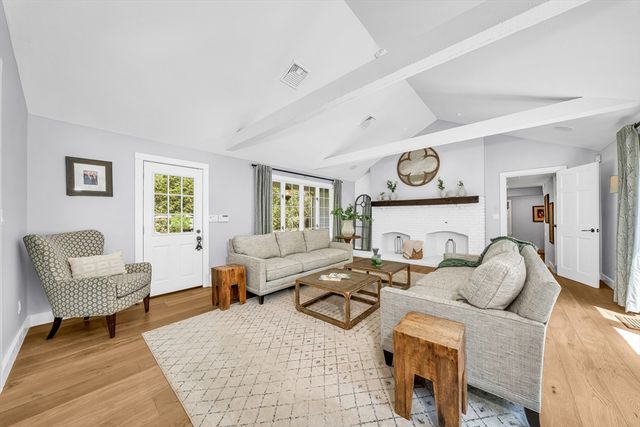 539 Pearl St, Reading, MA 01867